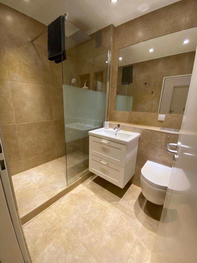 Duisburg Von Oben 3,5 Zimmer 8.Og Frisch Saniert Ngoại thất bức ảnh